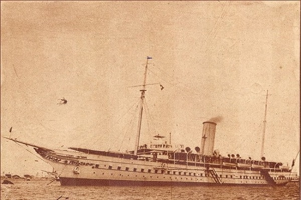 Al Mahrousa, the legendary royal Yacht, is now in the New Suez Canal