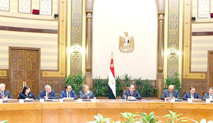 President El-Sisi meets with US business delegation US investments in Egypt represent 30% of US direct investments in Africa