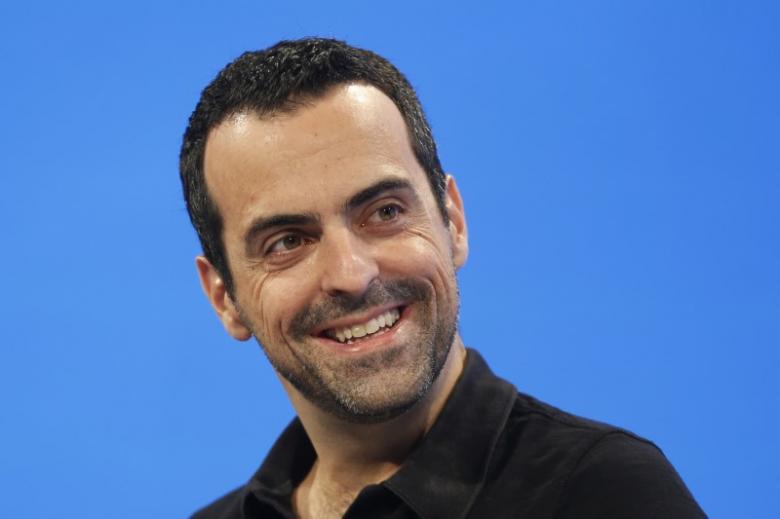 Xiaomi exec Barra joins Facebook to lead virtual reality business