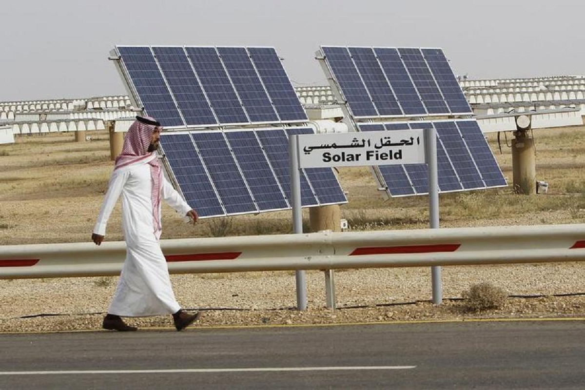 Saudi Arabia to allow international companies to install solar cells for power subscribers