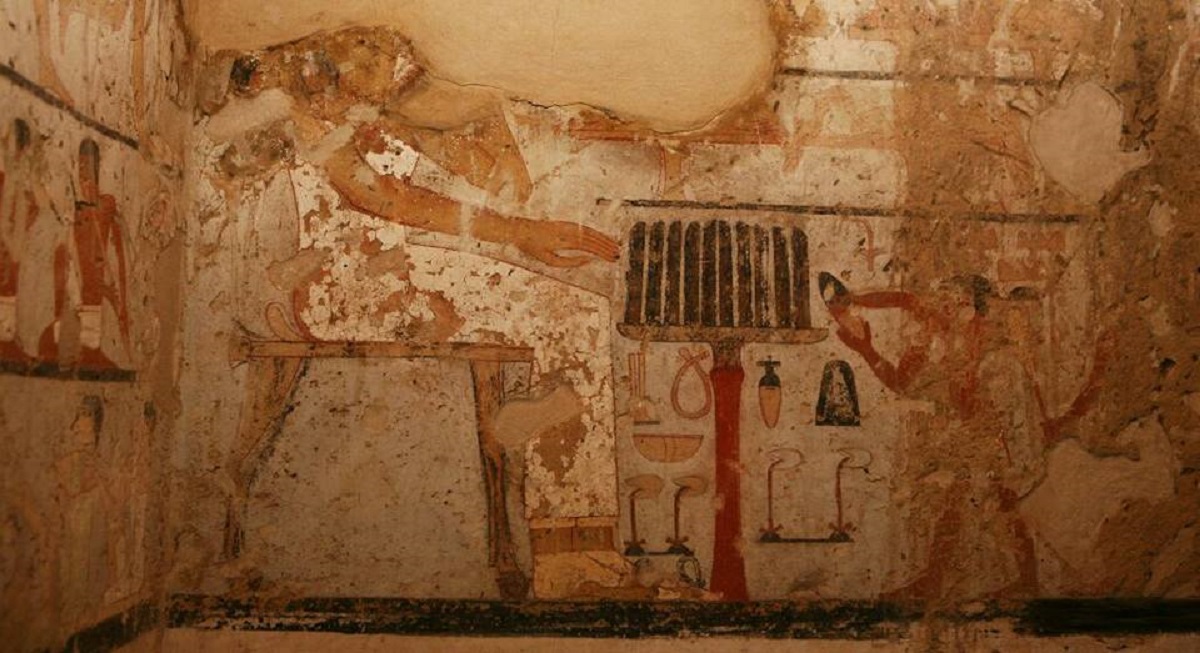 Hetpet, a high priestess of ancient Egypt calls to her descendants
