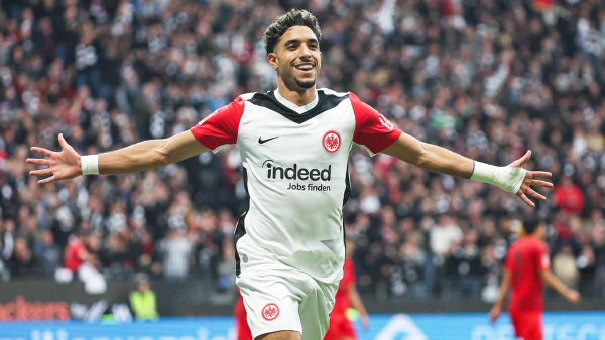 Marmoush Shines as Eintracht Frankfurt Closes in on Bayern Munich with a 4-0 Victory