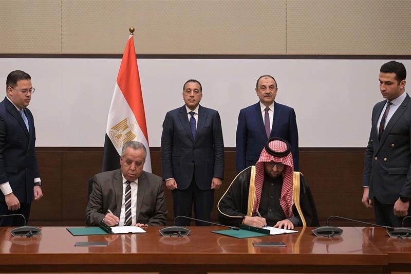Egypt Boosts Industrial Growth with New Silico Manganese Production Deal