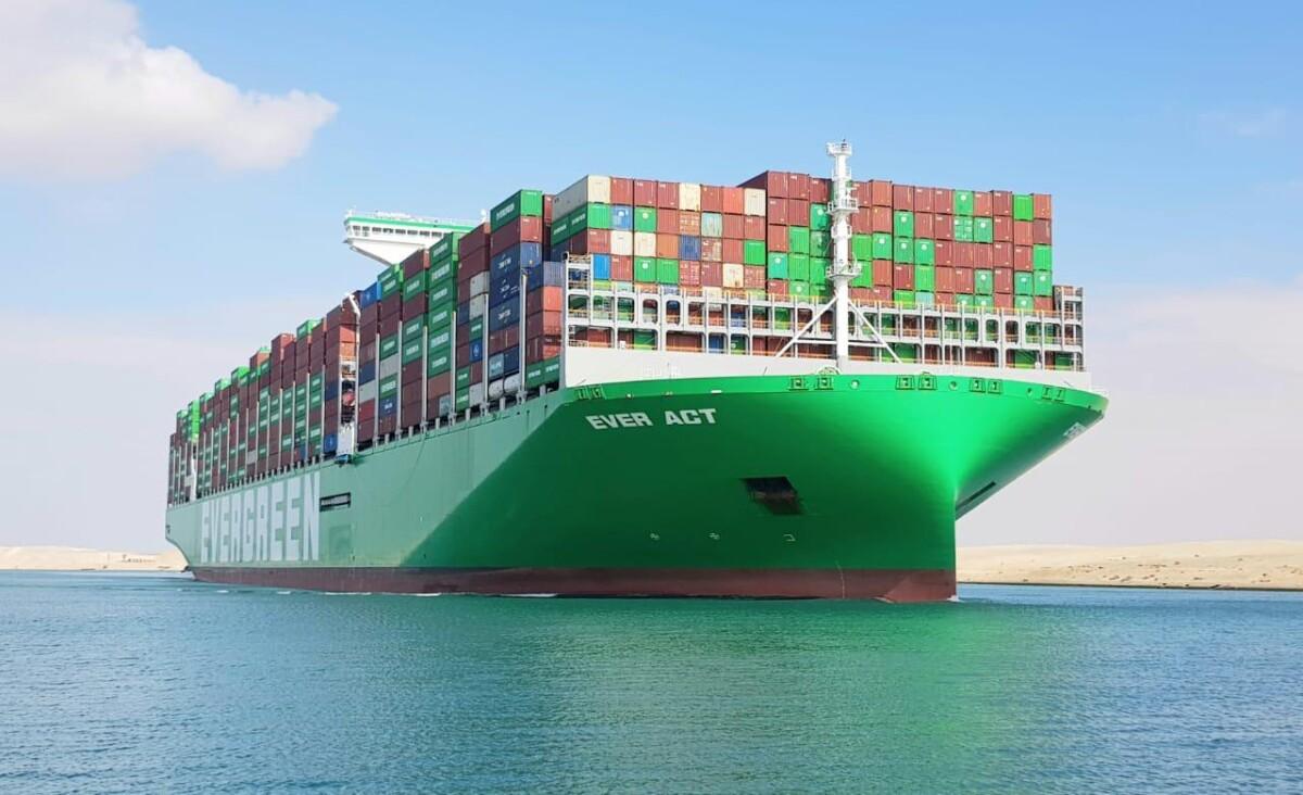Suez Canal Rolls Out 15% Fee Cut to regain Mega Container Ships Back to its Key Trade Route